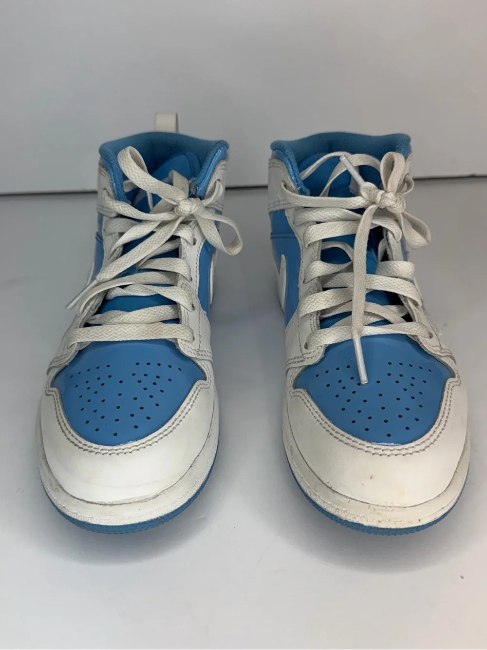 NIKE AIR JORDAN 1 Mid SE 